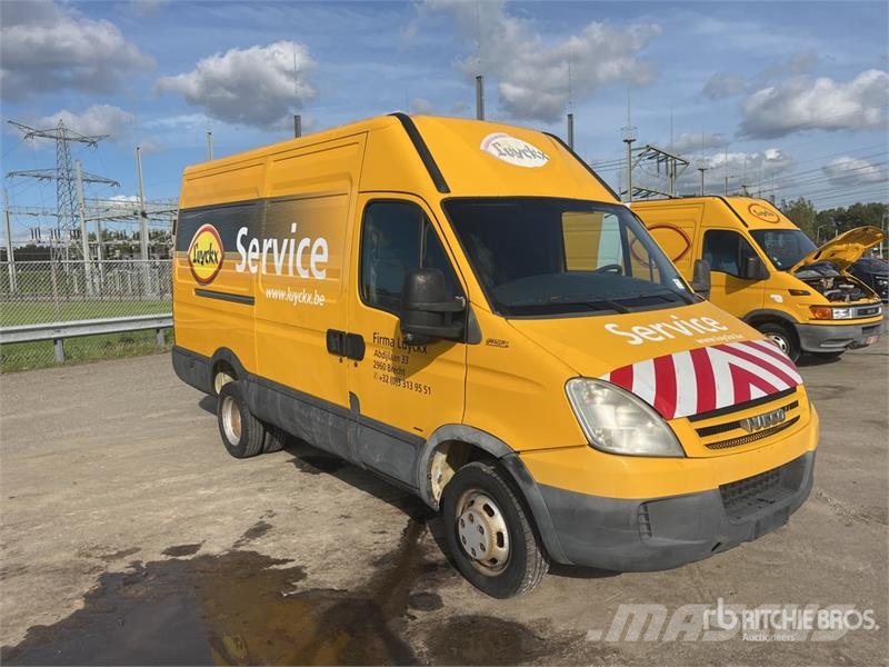 Iveco 50C35 4x2 Service Truck (Inoperable) Комбинированные дорожные машины