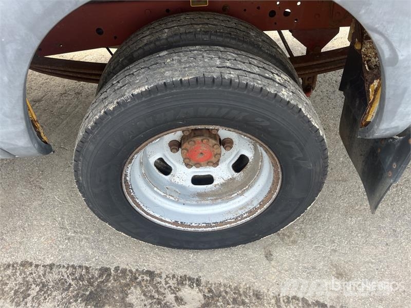 Iveco 50C35 4x2 Service Truck (Inoperable) Комбинированные дорожные машины