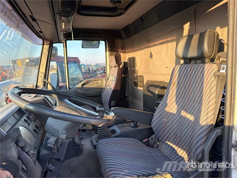 Iveco 722.A3 J2 6650 kg on Iveco Eurotech 240E42 6x2 Dum Kranwagen