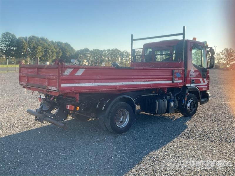 Iveco 80-220 EuroCargo 4x2 S/A Dump Truck Kipper