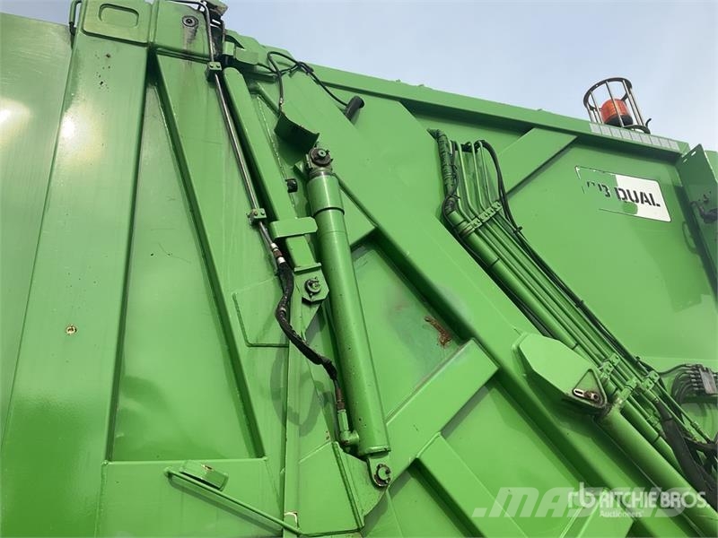Iveco AD260S33X 6x2 Rear Loader Waste Collection Truck Atkritumu izvešanas transports