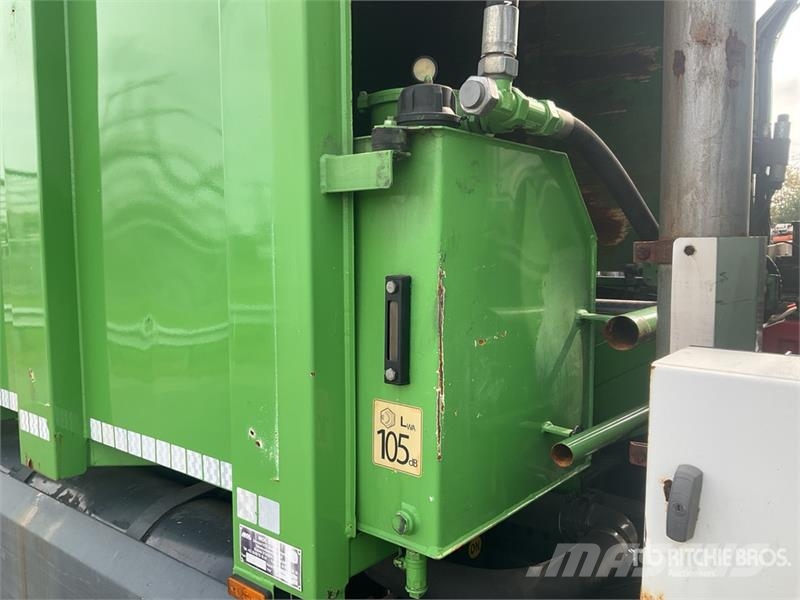 Iveco AD260S33X 6x2 Rear Loader Waste Collection Truck Atkritumu izvešanas transports