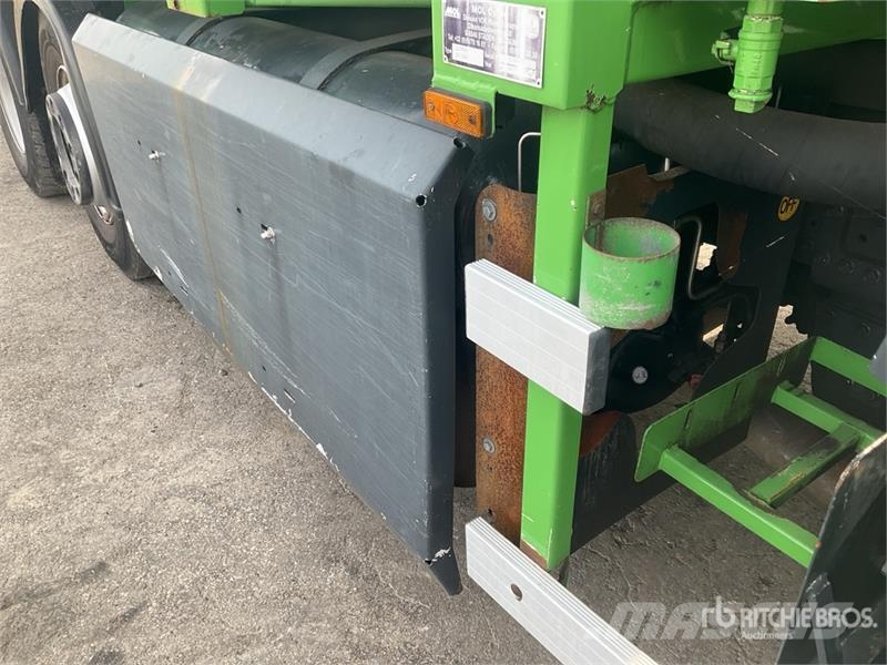 Iveco AD260S33X 6x2 Rear Loader Waste Collection Truck Atkritumu izvešanas transports