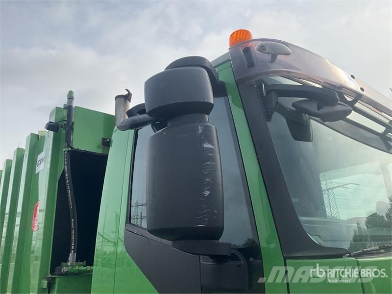 Iveco AD260S33X 6x2 Rear Loader Waste Collection Truck Atkritumu izvešanas transports