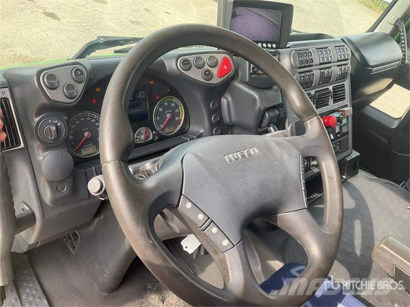 Iveco AD260S33X 6x2 Rear Loader Waste Collection Truck Atkritumu izvešanas transports