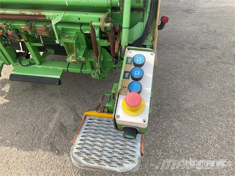 Iveco AD260S33X 6x2 Rear Loader Waste Collection Truck Atkritumu izvešanas transports