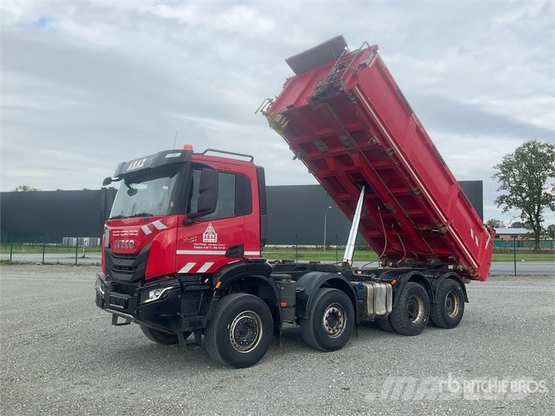 Iveco AD360H X-Way 480 8x4 Twin-Steer Tri/A Dump Truck Bañeras basculantes usadas