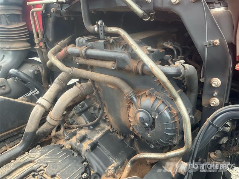Iveco AD360H X-Way 480 8x4 Twin-Steer Tri/A Dump Truck Bañeras basculantes usadas