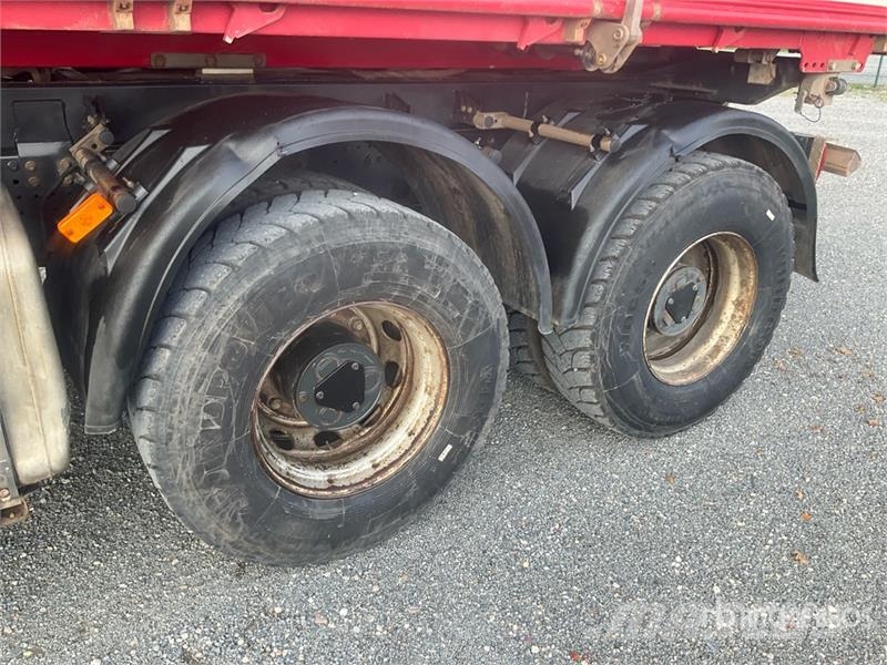 Iveco AD360H X-Way 480 8x4 Twin-Steer Tri/A Dump Truck Bañeras basculantes usadas