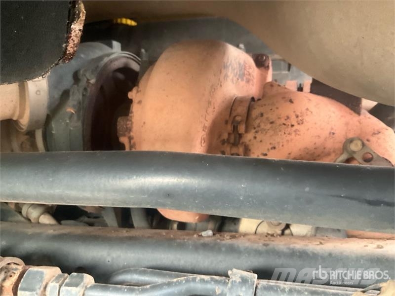 Iveco AD360H X-Way 480 8x4 Twin-Steer Tri/A Dump Truck Bañeras basculantes usadas
