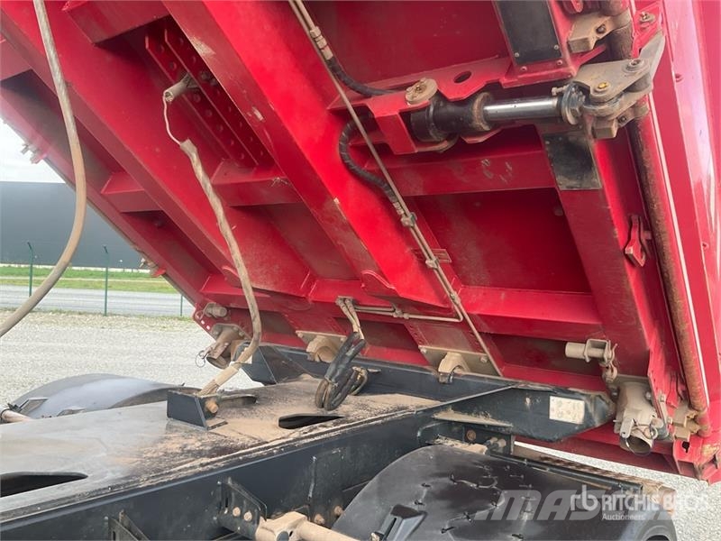 Iveco AD360H X-Way 480 8x4 Twin-Steer Tri/A Dump Truck Bañeras basculantes usadas