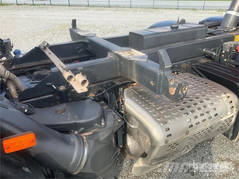 Iveco AD360HX 6x4 T/A Dump Truck Camion benne