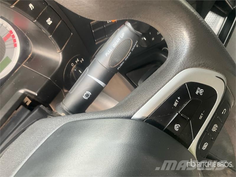 Iveco AD360HX 6x4 T/A Dump Truck Camion benne