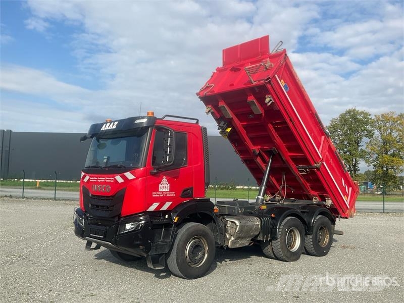 Iveco AD360HX 6x4 T/A Dump Truck Camion benne