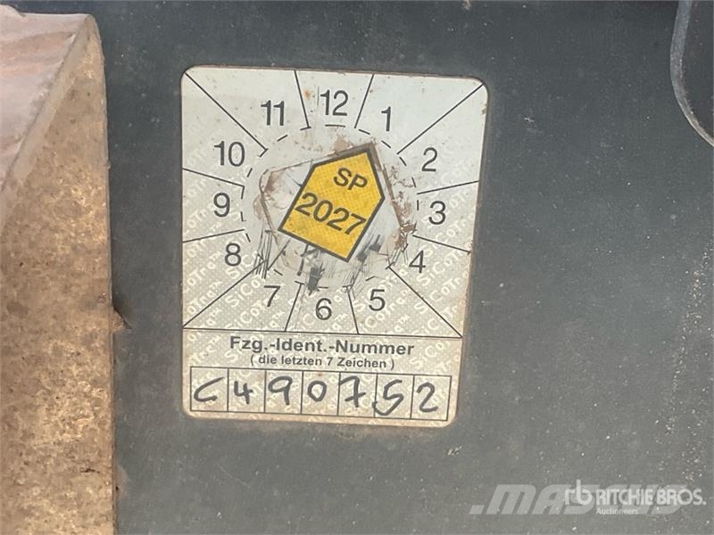 Iveco AD360HX 8x4 Twin-Steer Tri/A Dump Truck Kipper