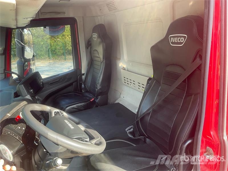 Iveco AD360HX 8x4 Twin-Steer Tri/A Dump Truck شاحنات قلابة