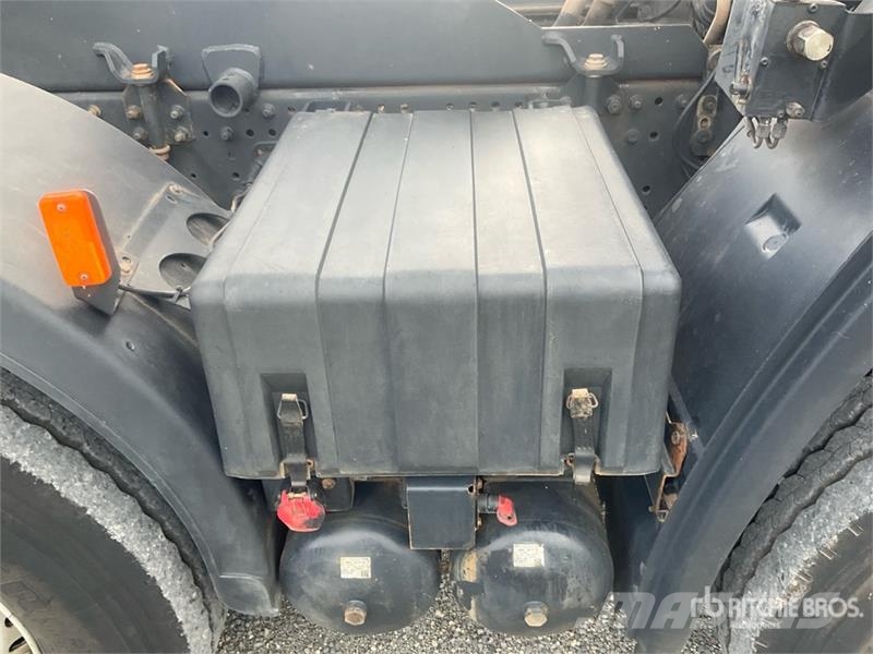 Iveco AD360HX 8x4 Twin-Steer Tri/A Dump Truck شاحنات قلابة