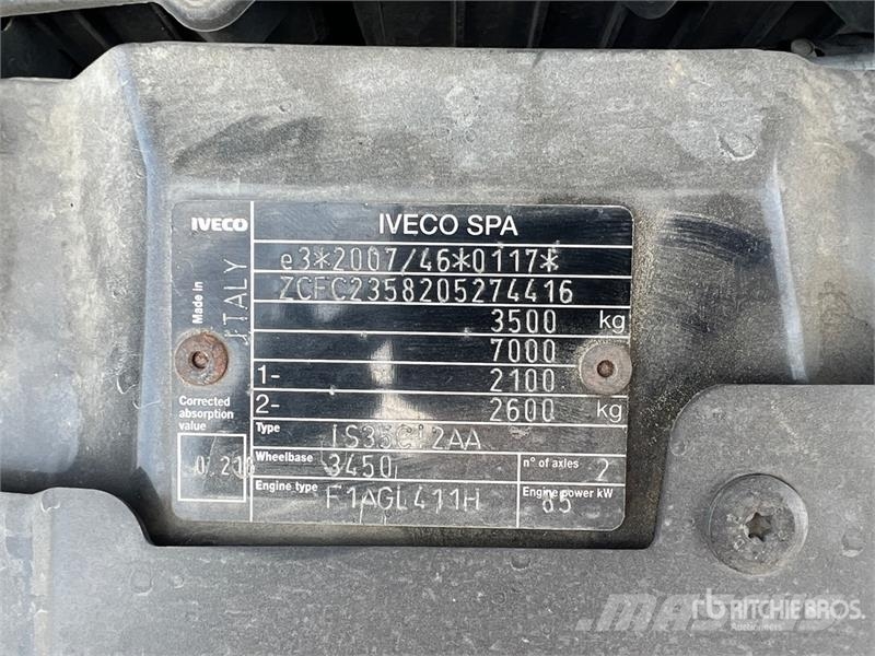 Iveco Bonfiglioli 710 kg on Iveco Daily 35-120 Dump Truc Truck mounted cranes