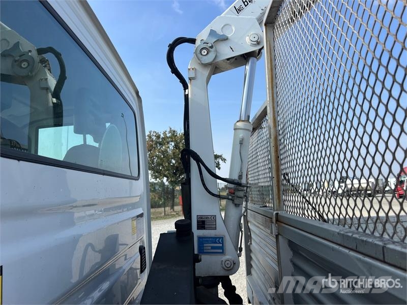 Iveco Bonfiglioli 710 kg on Iveco Daily 35-120 Dump Truc Truck mounted cranes
