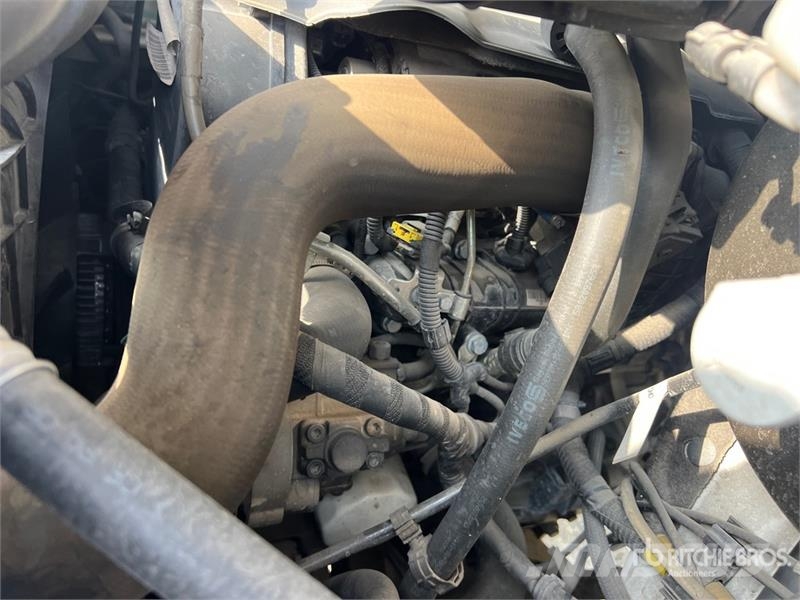 Iveco Bonfiglioli 710 kg on Iveco Daily 35-120 Dump Truc Truck mounted cranes