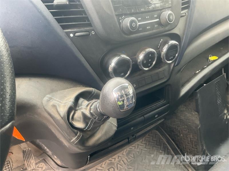 Iveco Daily Dostavna vozila / kombiji