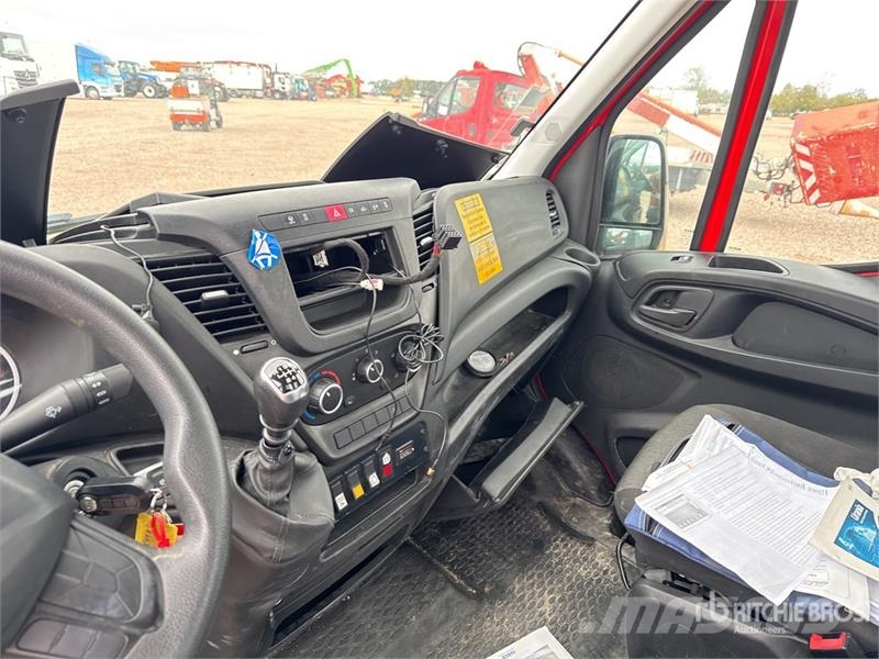 Iveco Daily Auto korvtõstukid