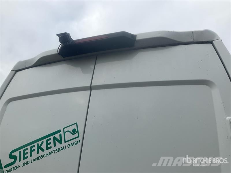 Iveco Daily Dostavna vozila / kombiji