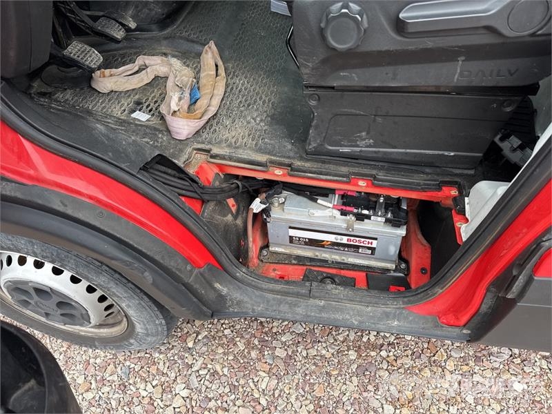 Iveco Daily Auto korvtõstukid