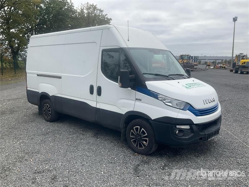 Iveco Daily Dostavna vozila / kombiji