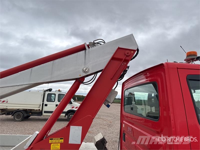 Iveco Daily Auto korvtõstukid