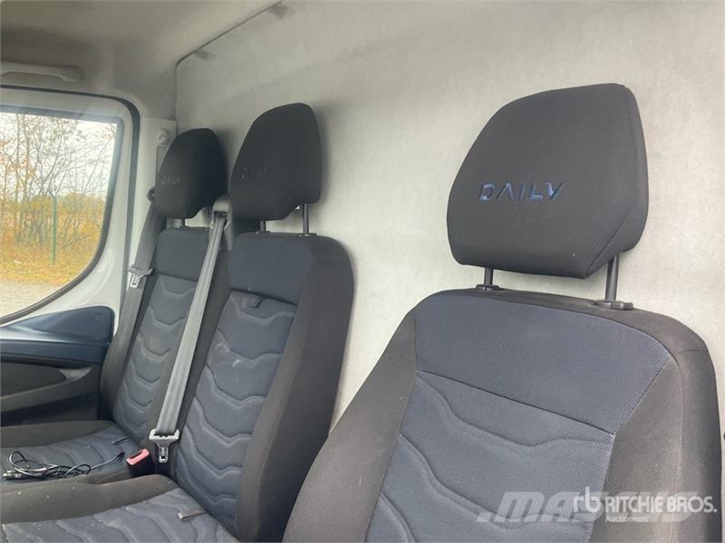 Iveco Daily Dostavna vozila / kombiji