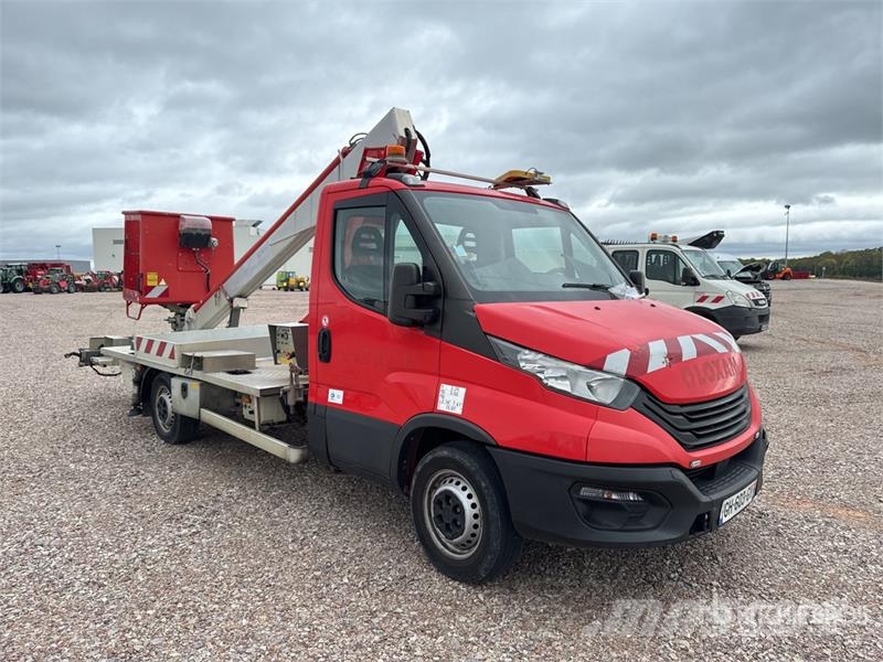 Iveco Daily Auto korvtõstukid