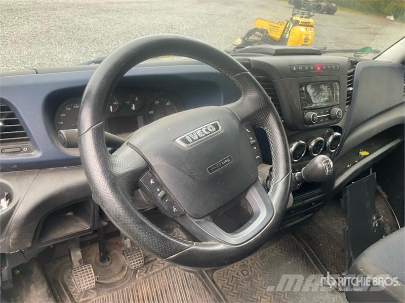 Iveco Daily Dostavna vozila / kombiji
