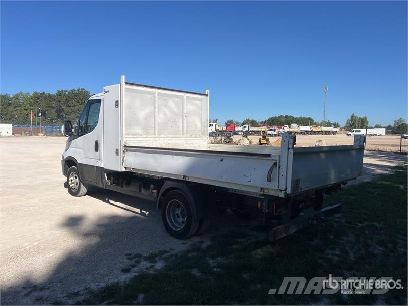 Iveco Daily 35-120 Camion Benne Dump Truck Camion benne