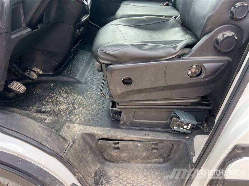 Iveco Daily 35-120 Camion Benne Dump Truck Billenő teherautók