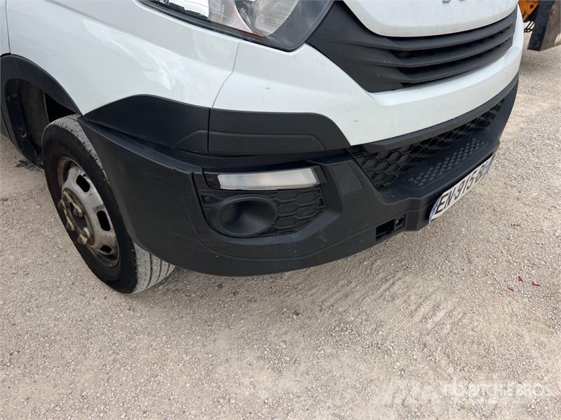 Iveco Daily 35-120 Camion Benne Dump Truck Billenő teherautók