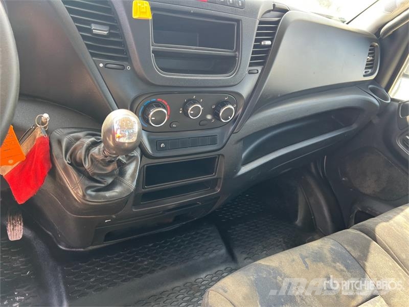 Iveco Daily 35-120 Dump Truck Pašizgāzējs