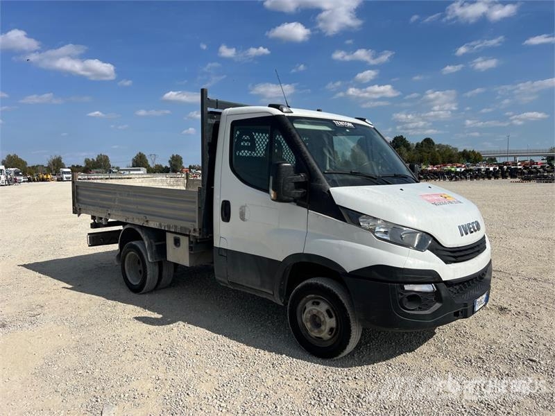 Iveco Daily 35-120 Dump Truck Pašizgāzējs