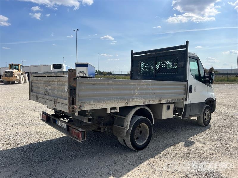 Iveco Daily 35-120 Dump Truck Pašizgāzējs