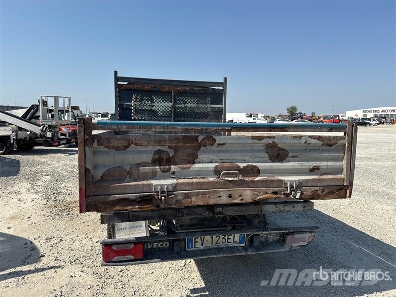 Iveco Daily 35-120 Dump Truck (Inoperable) Sklápěče
