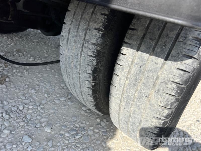 Iveco Daily 35-140 Dump Truck Camiones bañeras basculantes o volquetes