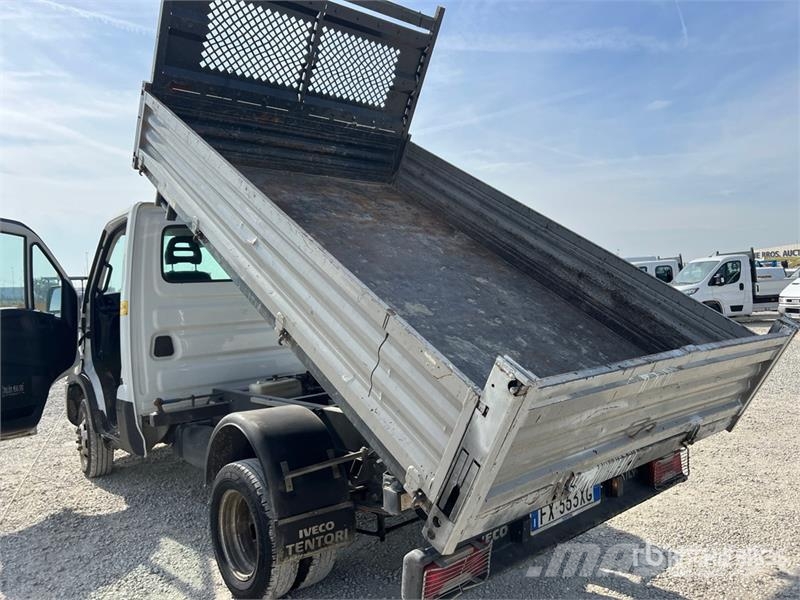 Iveco Daily 35-140 Dump Truck Camiones bañeras basculantes o volquetes