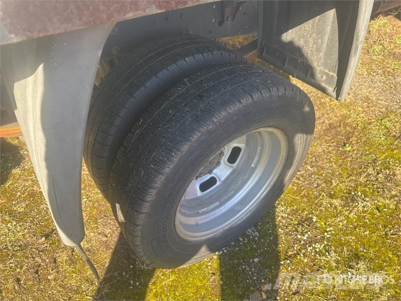 Iveco Daily 35 4x2 Flatbed Truck Грузовики-платформы/боковая разгрузка