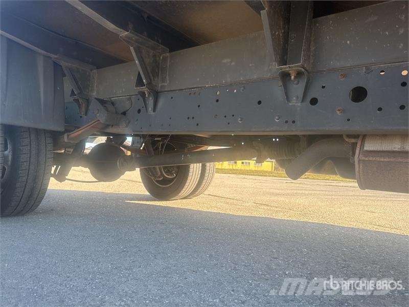 Iveco Daily 35 4x2 Flatbed Truck Грузовики-платформы/боковая разгрузка