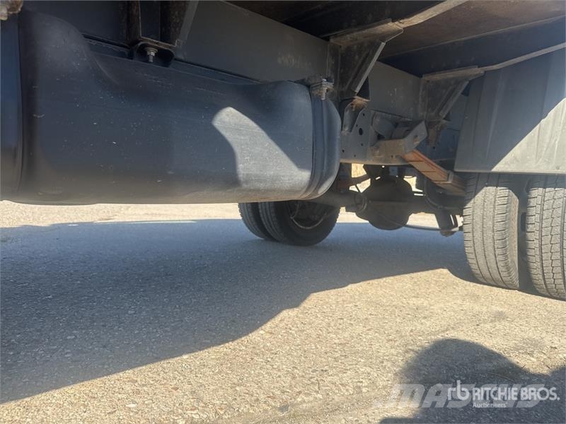 Iveco Daily 35 4x2 Flatbed Truck Грузовики-платформы/боковая разгрузка