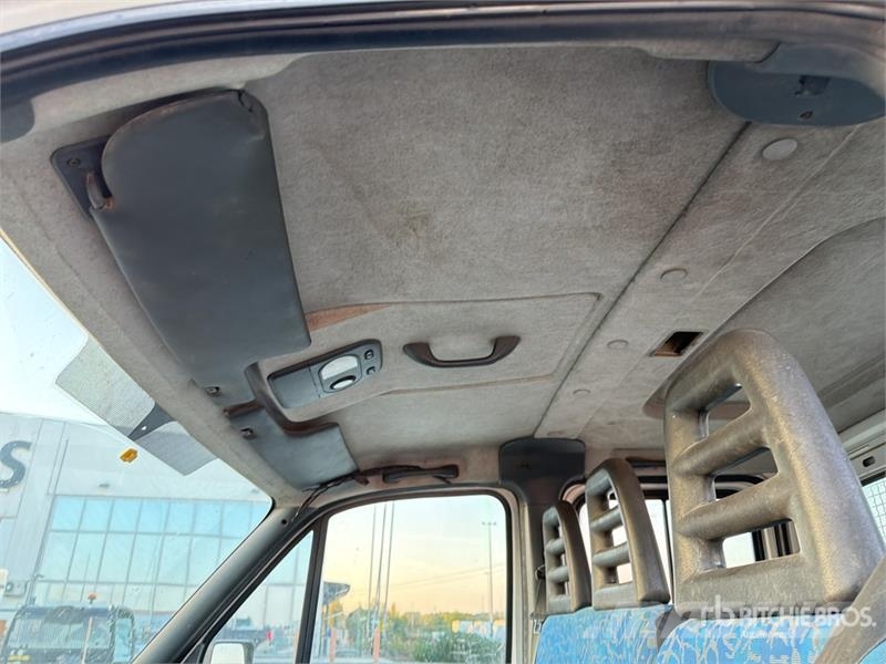 Iveco Daily 35C11 Crew Cab Flatbed Truck Camion con sponde ribaltabili