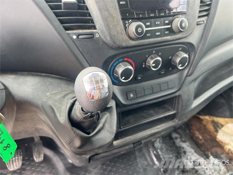 Iveco Daily 35c14 Camion Benne Dump Truck (Inoperable) Billenő teherautók