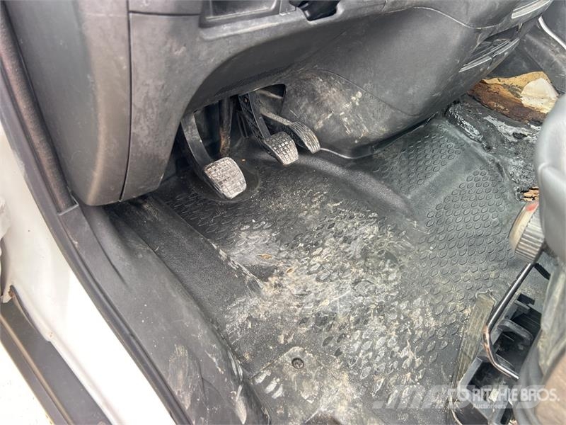 Iveco Daily 35c14 Camion Benne Dump Truck (Inoperable) Billenő teherautók