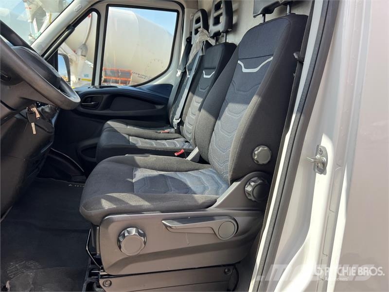 Iveco Daily 35C14NV 3520 H2 BLE P. Quad-Tor RG Cargo Van Panel vans