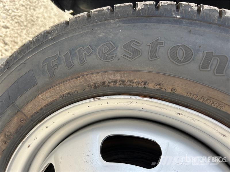 Iveco Daily 35C14NV 3520 H2 BLE P. Quad-Tor RG Cargo Van Panel vans